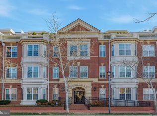 828 Slaters Ln APT 206, Alexandria, VA 22314