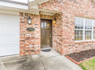 330 Benton Dr, Pea Ridge, AR 72751