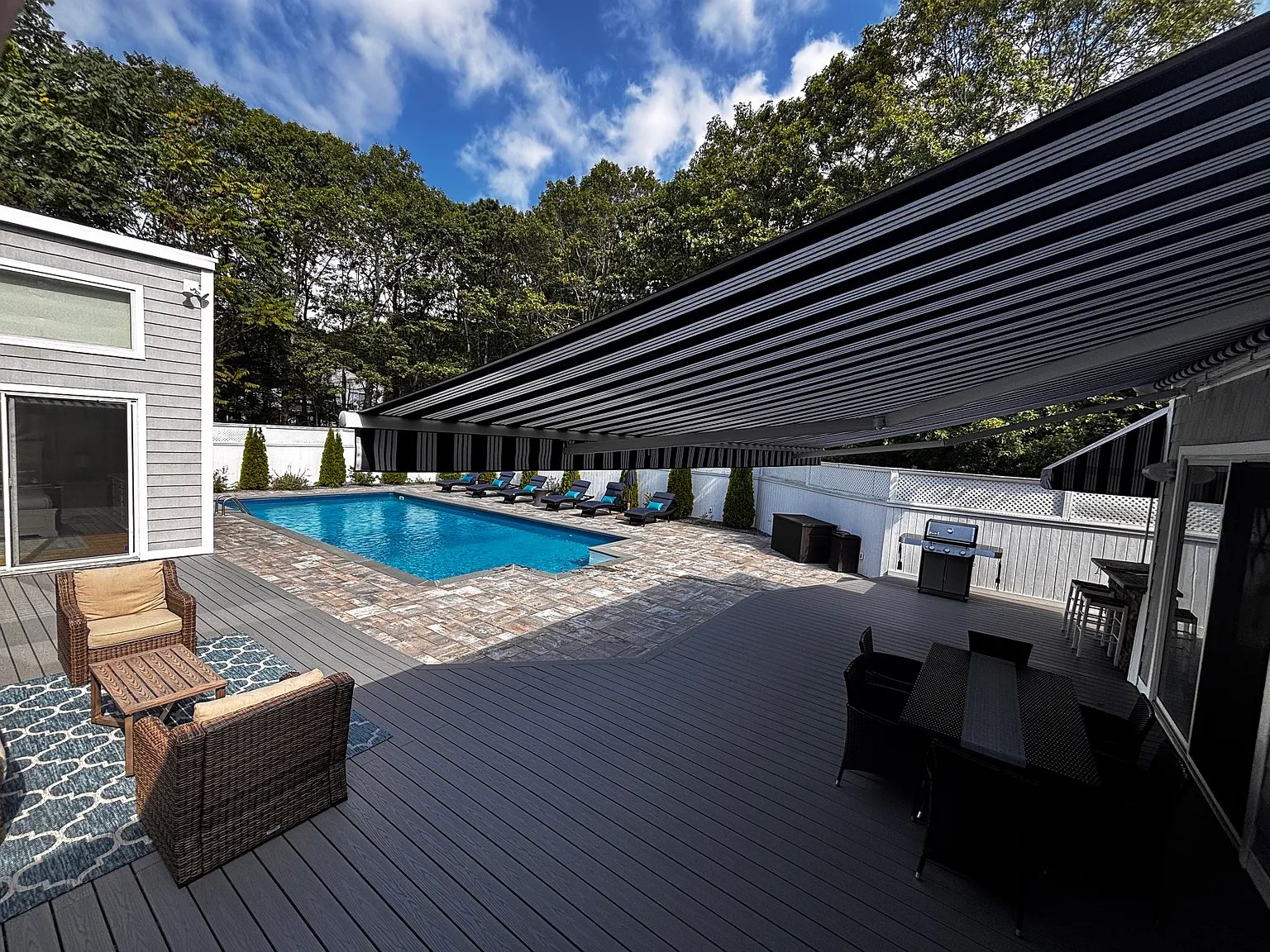 Quogue Village Renovated Contemporary with Pool — Photo 4