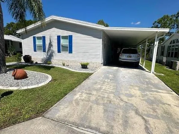 3815 Golf Cart Dr, North Fort Myers, FL 33917