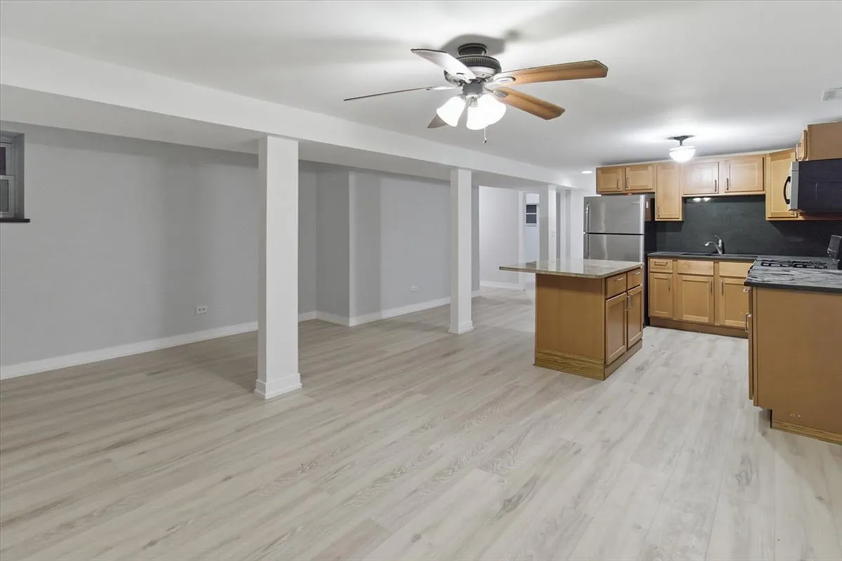3 bed, 2.0 bath, $2,900 — Photo 1