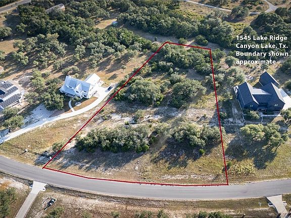 3rd image of 1545 Lake Ridge Blvd