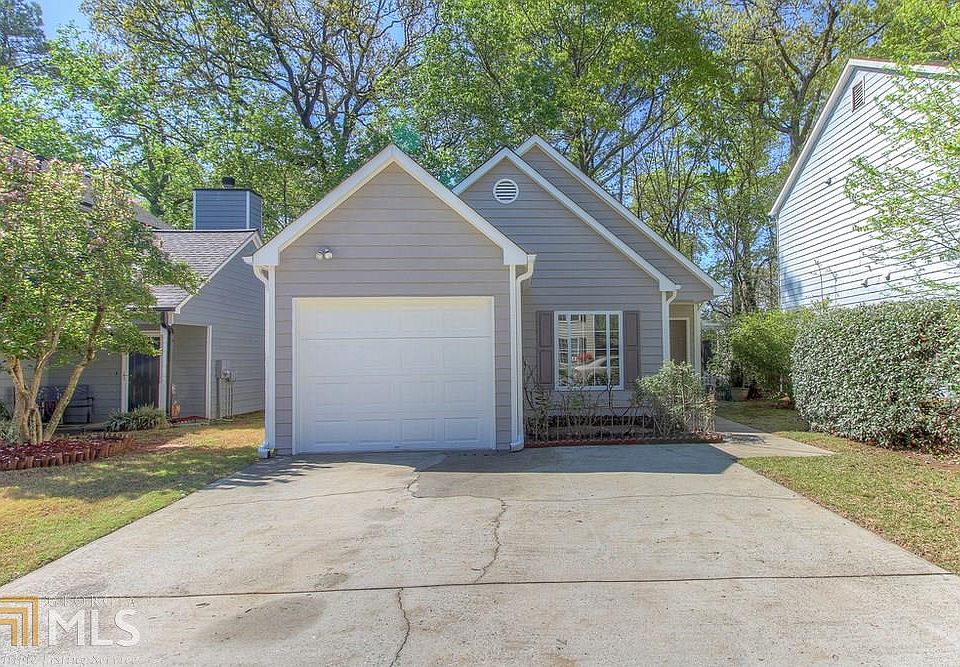 1st image of 2304 Kissing Tree Ln SE
