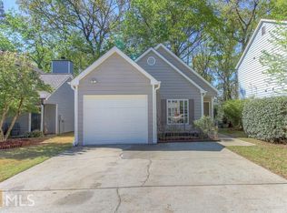 2304 Kissing Tree Ln SE, Smyrna, GA 30080