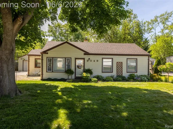 9049 Marlowe Ave, Plymouth, MI 48170