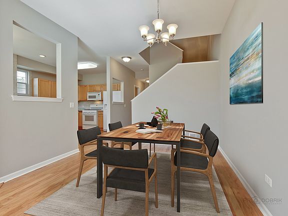3rd image of 981 McKay Cir