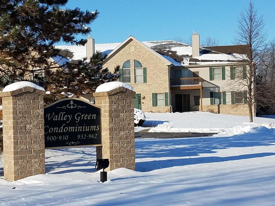 1st image of 914 Oconomowoc Pkwy