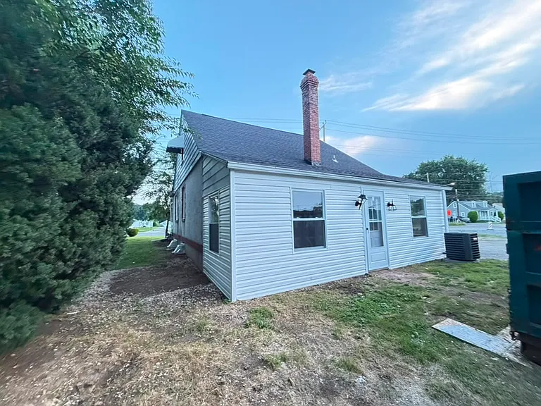 519 Bethel Ave — Photo 4