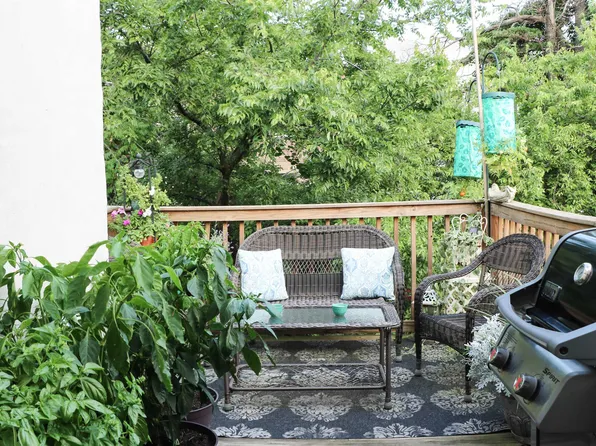 136 New York Avenue image 1 of 25