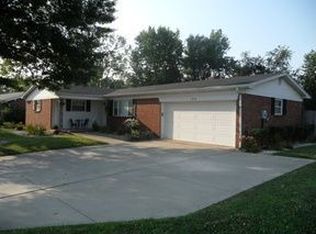 160 Sunny Dr, Lawrenceburg, IN 47025