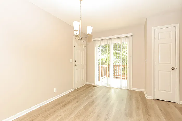 415 Country Village Dr — Photo 4
