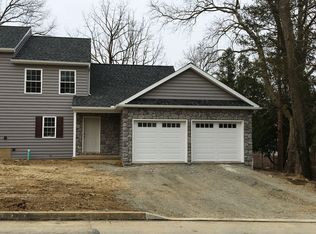 217 E New St, Mountville, PA 17554