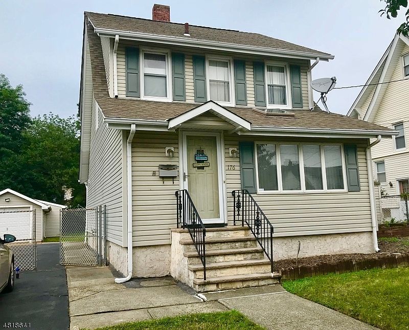 1st image of 176 Smallwood Ave