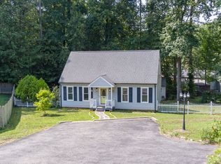 8406 Den Bark Dr, North Chesterfield, VA 23235
