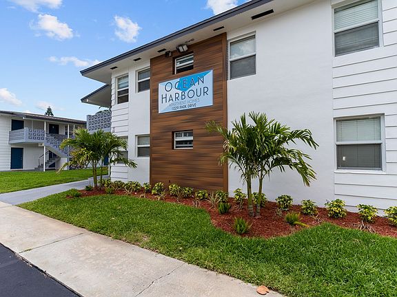 2nd image of 1031 Park Dr #32