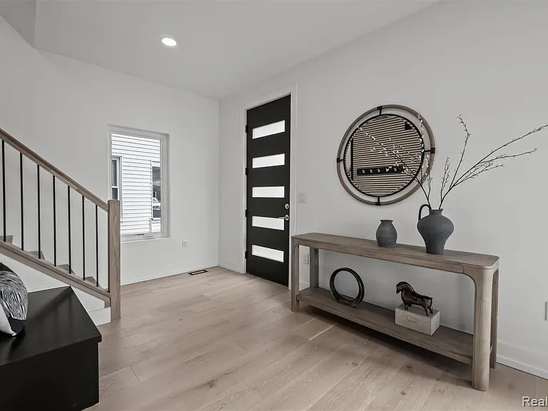 125 N Washington Ave — Photo 5