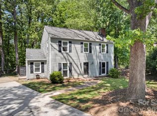 7942 Surreywood Pl, Charlotte, NC 28270