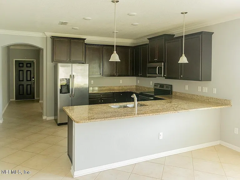 10104 Bedford Lakes Ct — Photo 2