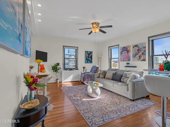 400 Deal Lake Dr APT 4D, Asbury Park, NJ 07712