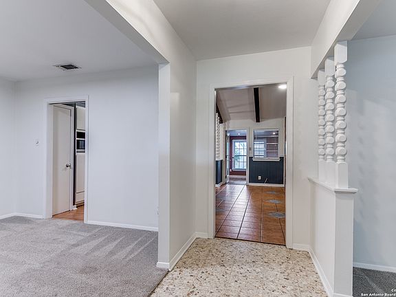4th image of 3123 Manila Dr.