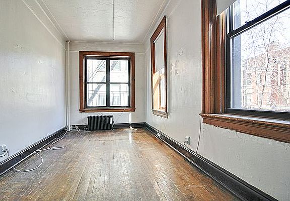 2nd image of 167 W 71st St APT 12