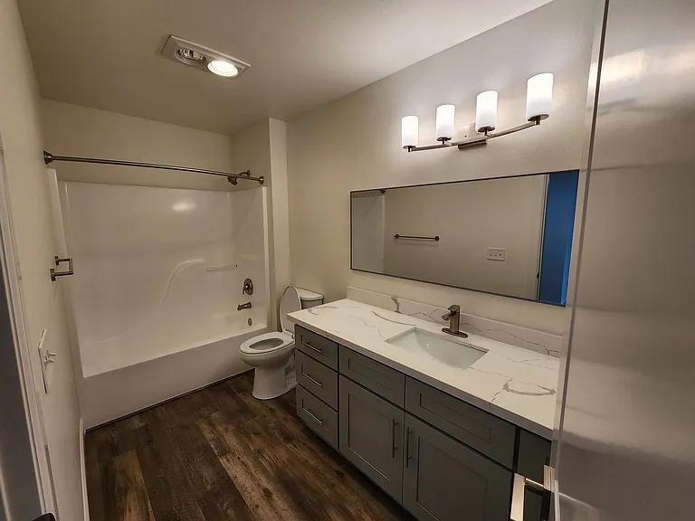 Issaquah Valley Place — Photo 20