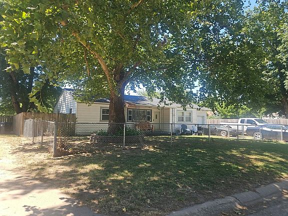 3rd image of 305 S Lamar Ave