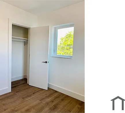 Studio, $1,302 — Photo 4