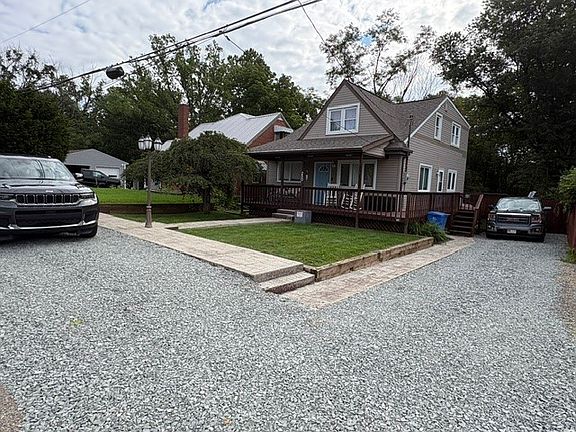 3rd image of 250 Trailer Blvd