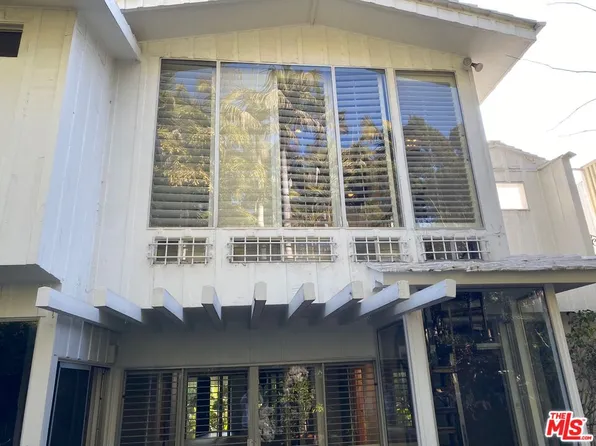 4519 Finley Ave, Los Angeles, CA 90027