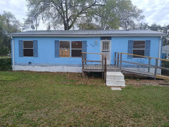 5215 SE 184th Ter, Ocklawaha, FL 32179
