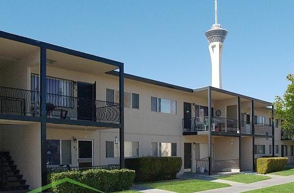 Great view of the Strat.