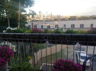 78 Summit Ave #305, Jersey City, NJ 07304