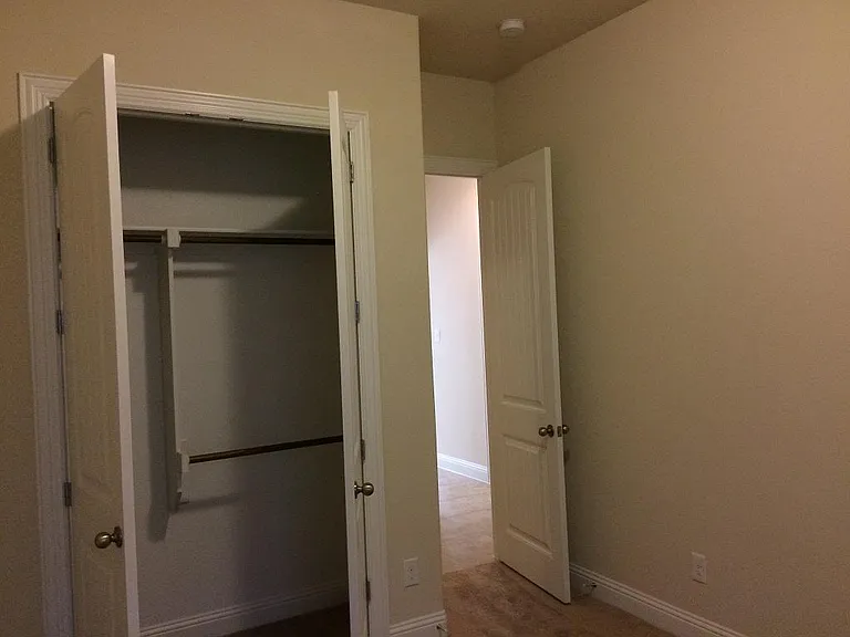 5820 Fremont Dr — Photo 16