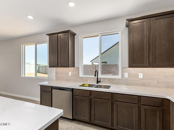 5th image of 1277 E Ridgerock Loop