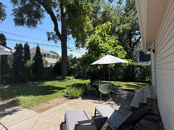 4th image of 3146 Kipling Ave