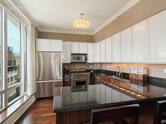 2nd image of 130 W 19th St Penthouse 2A