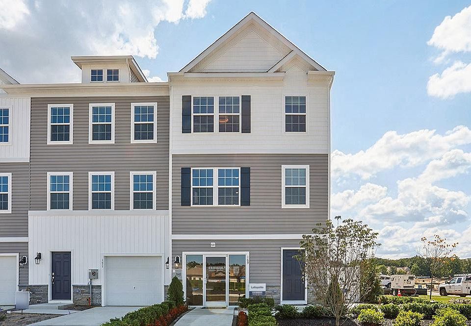 1st image of 113 Essex Dr