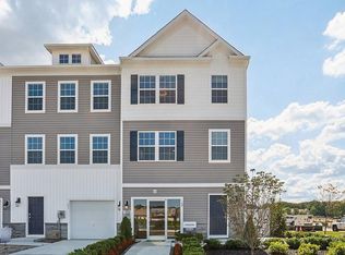 113 Essex Dr, Sicklerville, NJ 08081