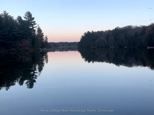 18 Ferris Rd, Seguin, ON P2A 0B2