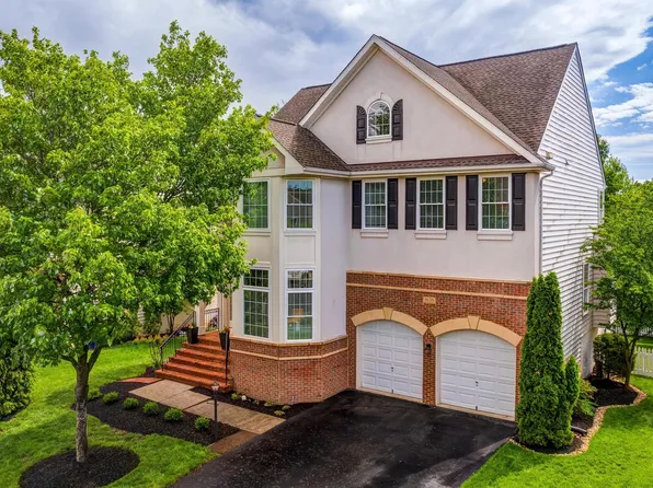 1635 Chickasaw Pl NE, Leesburg, VA 20176