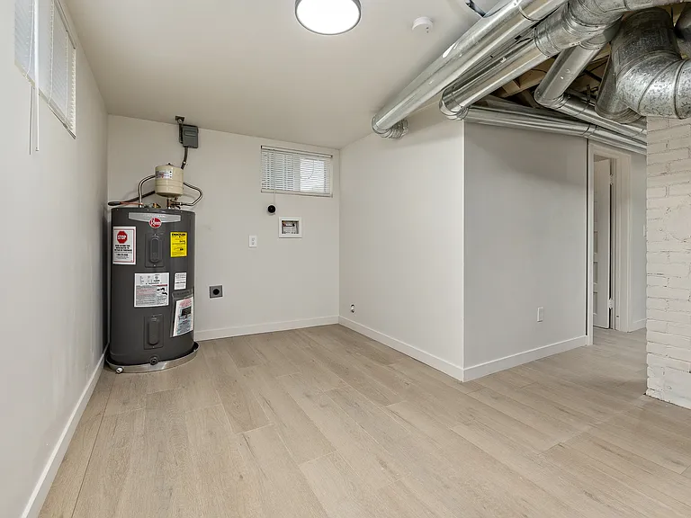 1020 15th Ave S #1 — Photo 11