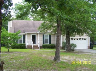 12961 Pinewood Trl, Laurinburg, NC 28352