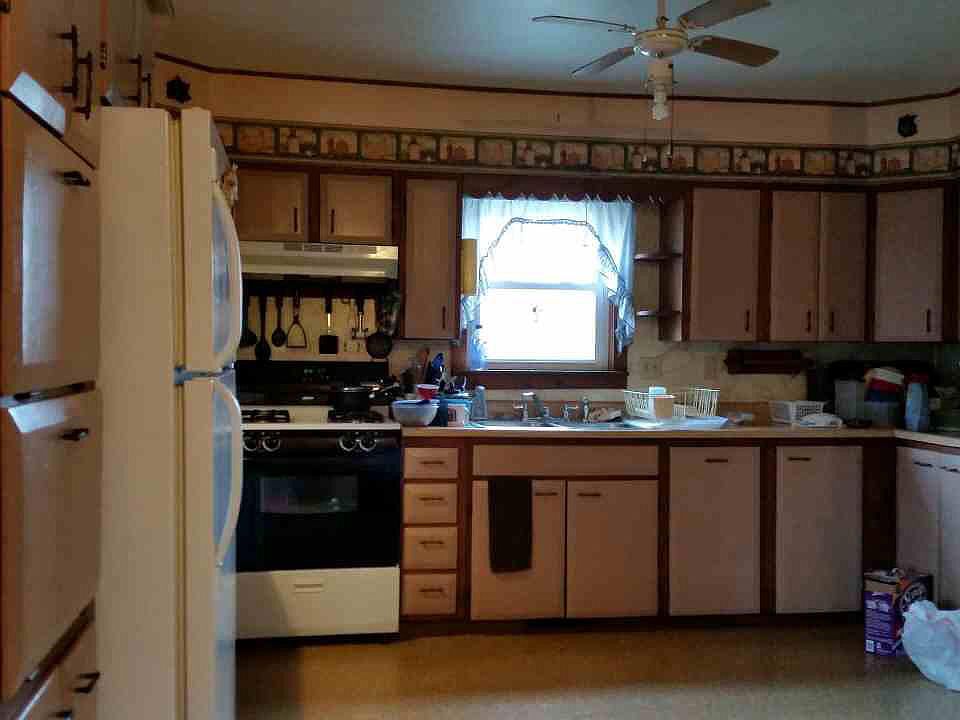 2nd image of 25 Green Ave