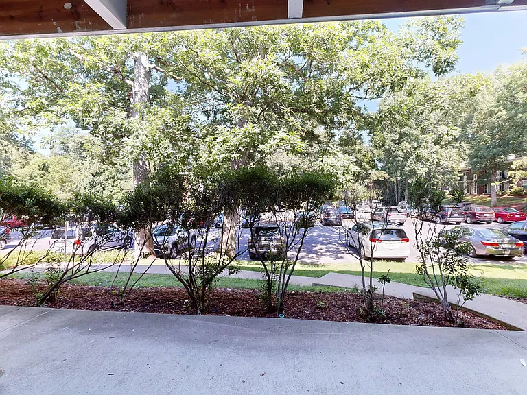 The Commons at Windsor Gardens — Photo 116