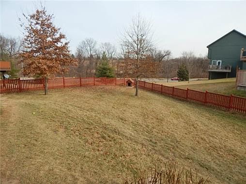 4th image of 1307 Holly Ct