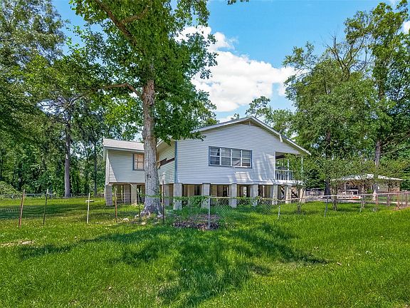 3rd image of 25080 Lakeshore Dr