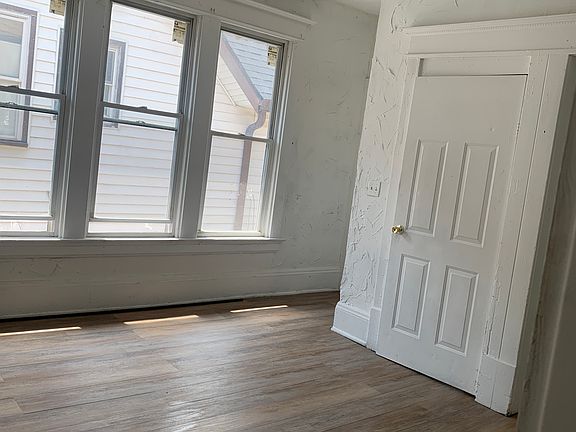 5th image of 2630 N Richards St #2630