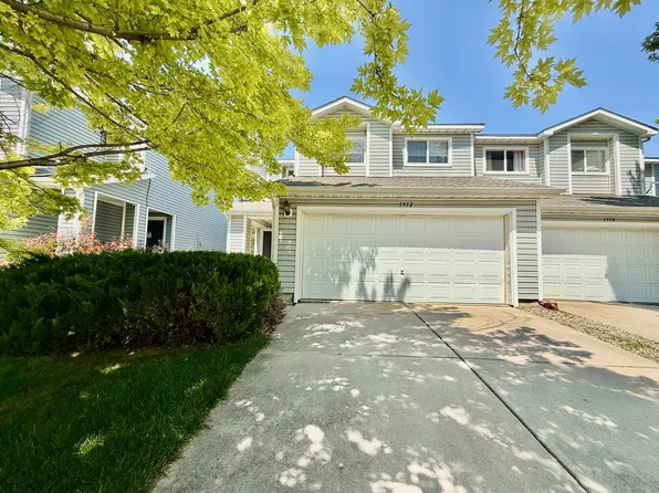 1912 Dove Creek Cir, Loveland, CO 80538