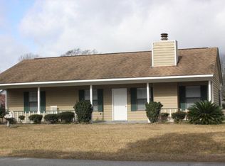 101 Berryhill Dr, Carriere, MS 39426